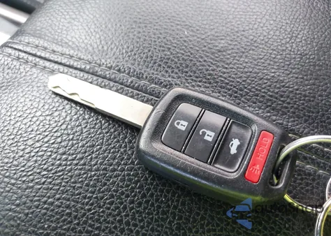 2016 Honda Accord Sport z USA, uszkodzony, nr VIN 1HGCR2F59GA015703